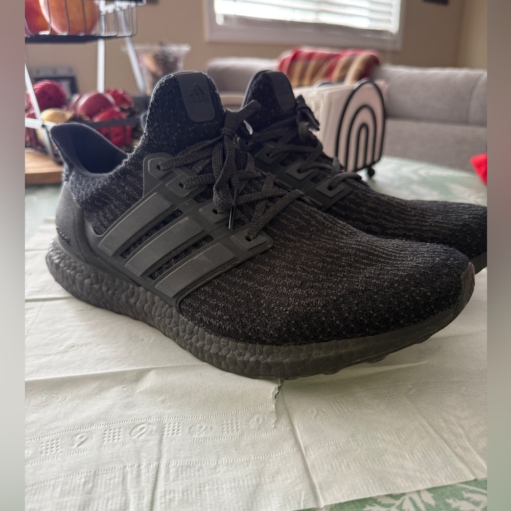 ADIDAS ULTRABOOST 1.0 2017 triple black size 11